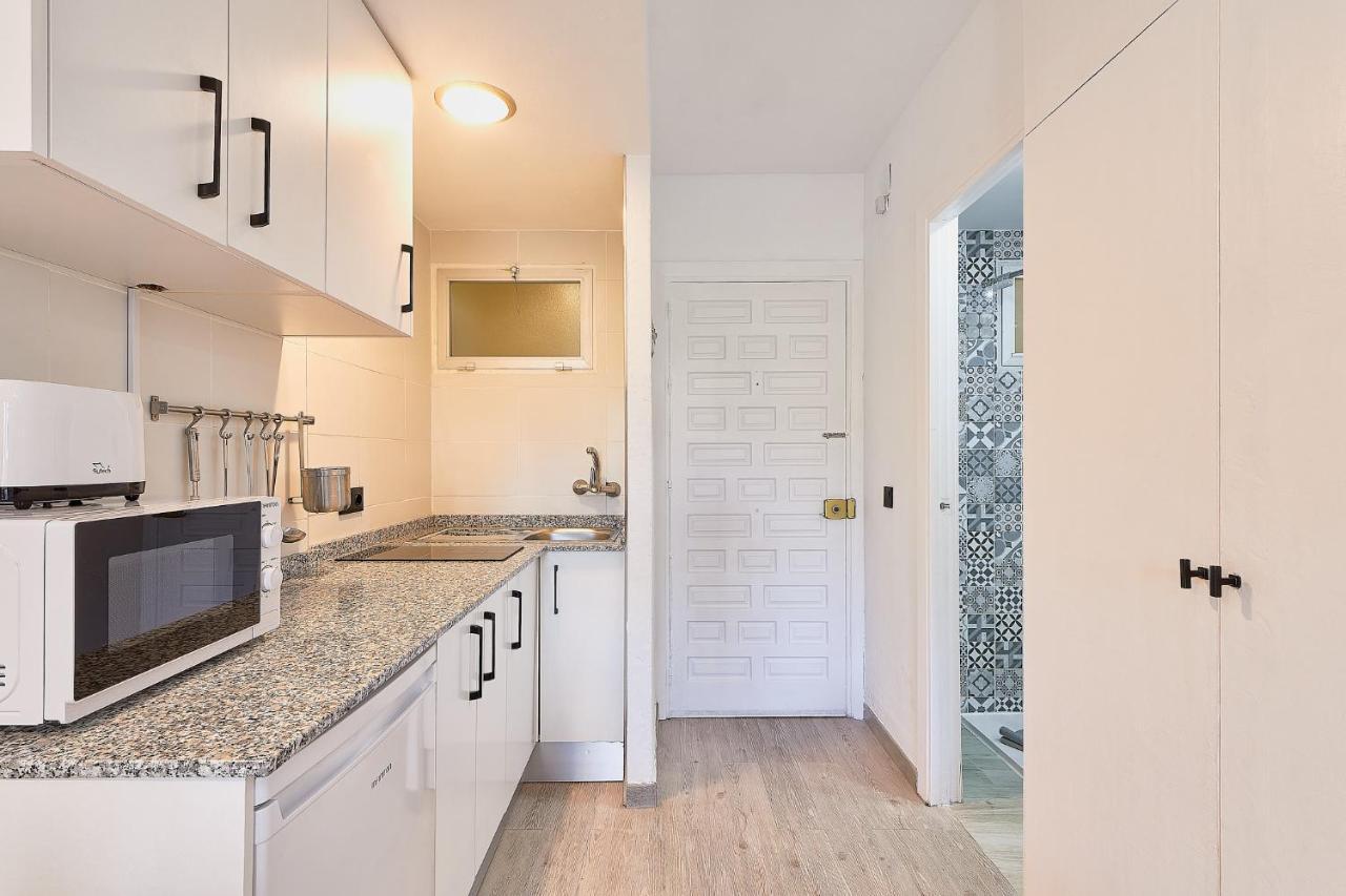Lovely Home Estudio Jupiter Piscina เบนัลมาเดนา ภายนอก รูปภาพ